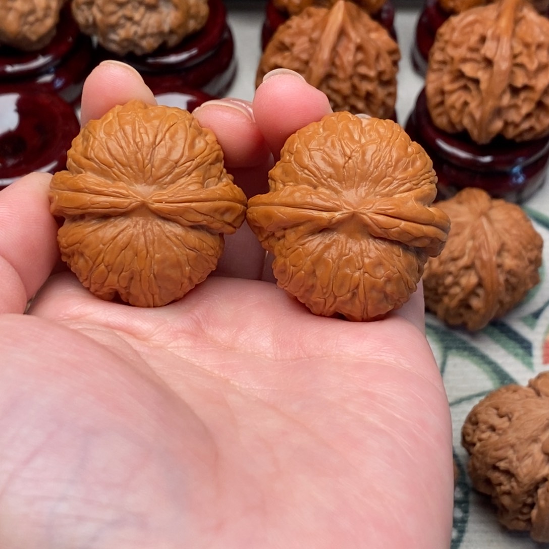 文玩核桃把件35尺元宝