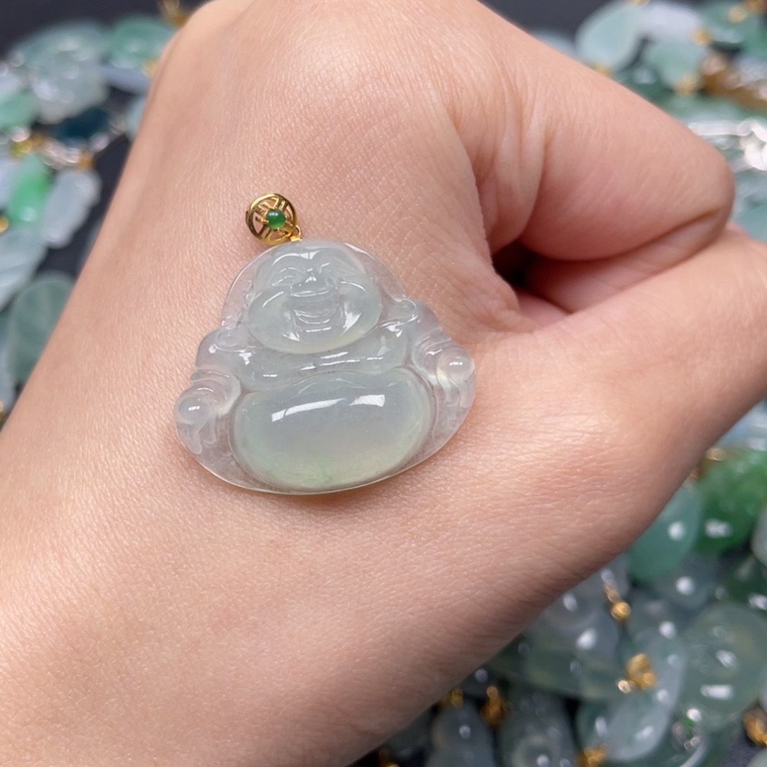 翡翠颈饰18K金镶嵌翡翠