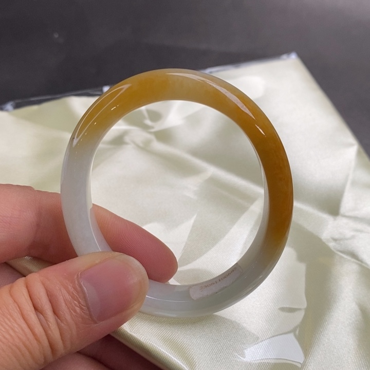 翡翠手镯未镶嵌贵妃51.3圈