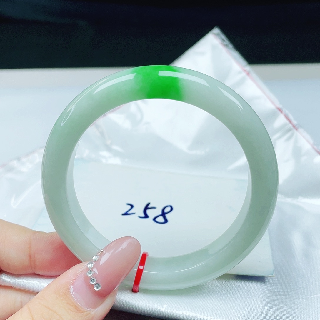 翡翠未镶嵌手镯 泥鳅背正圈55+