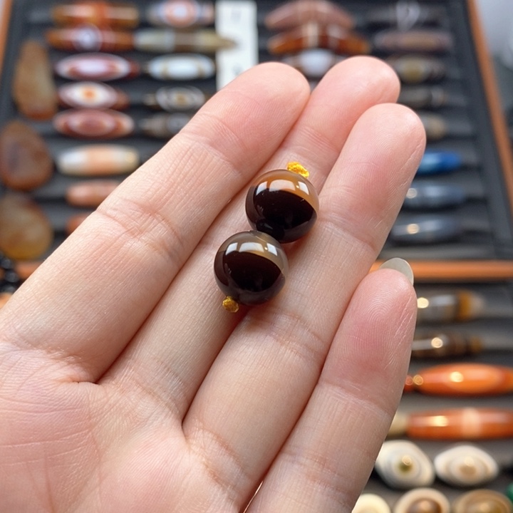 玛瑙/玉髓颈饰合金