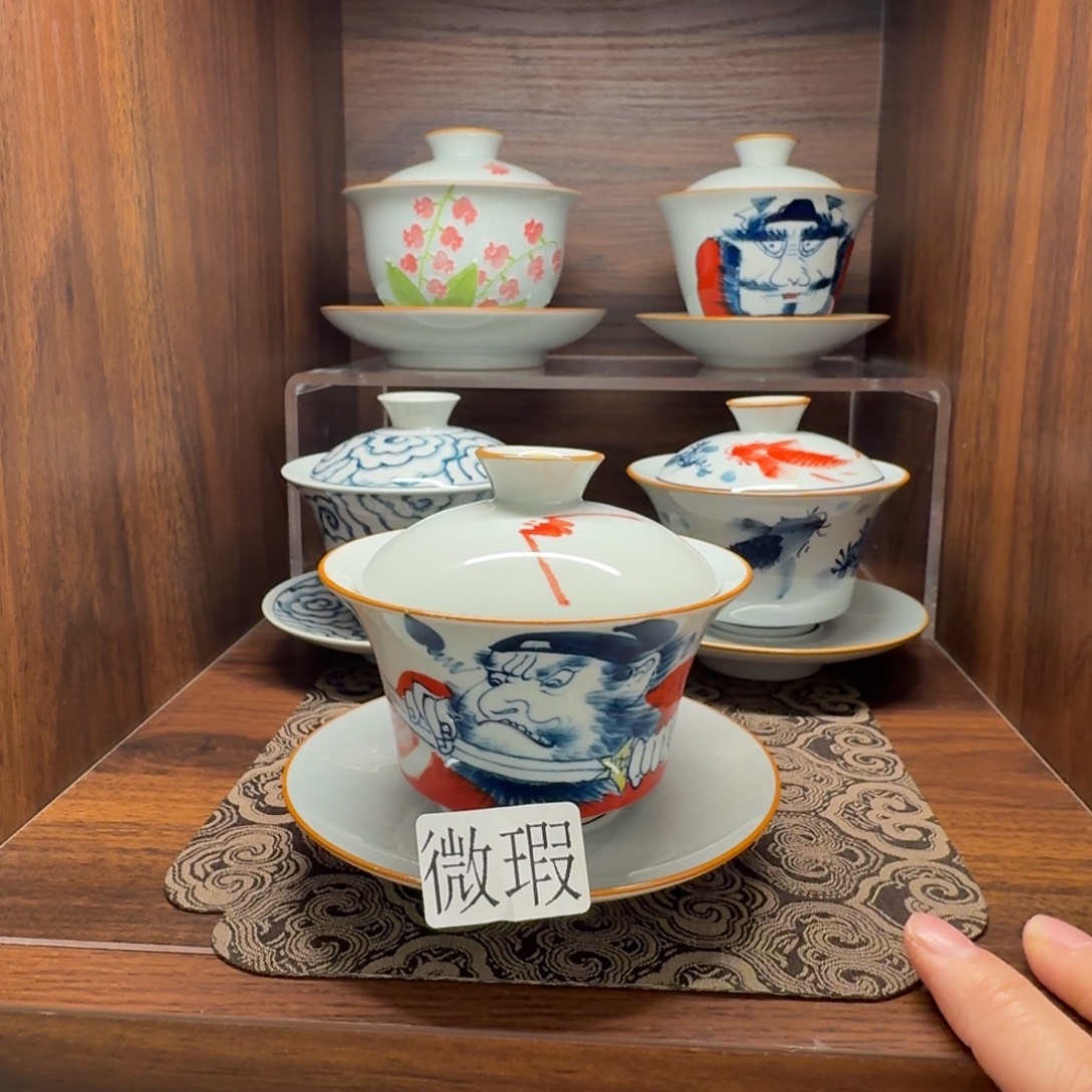 釉下手绘茶具微瑕