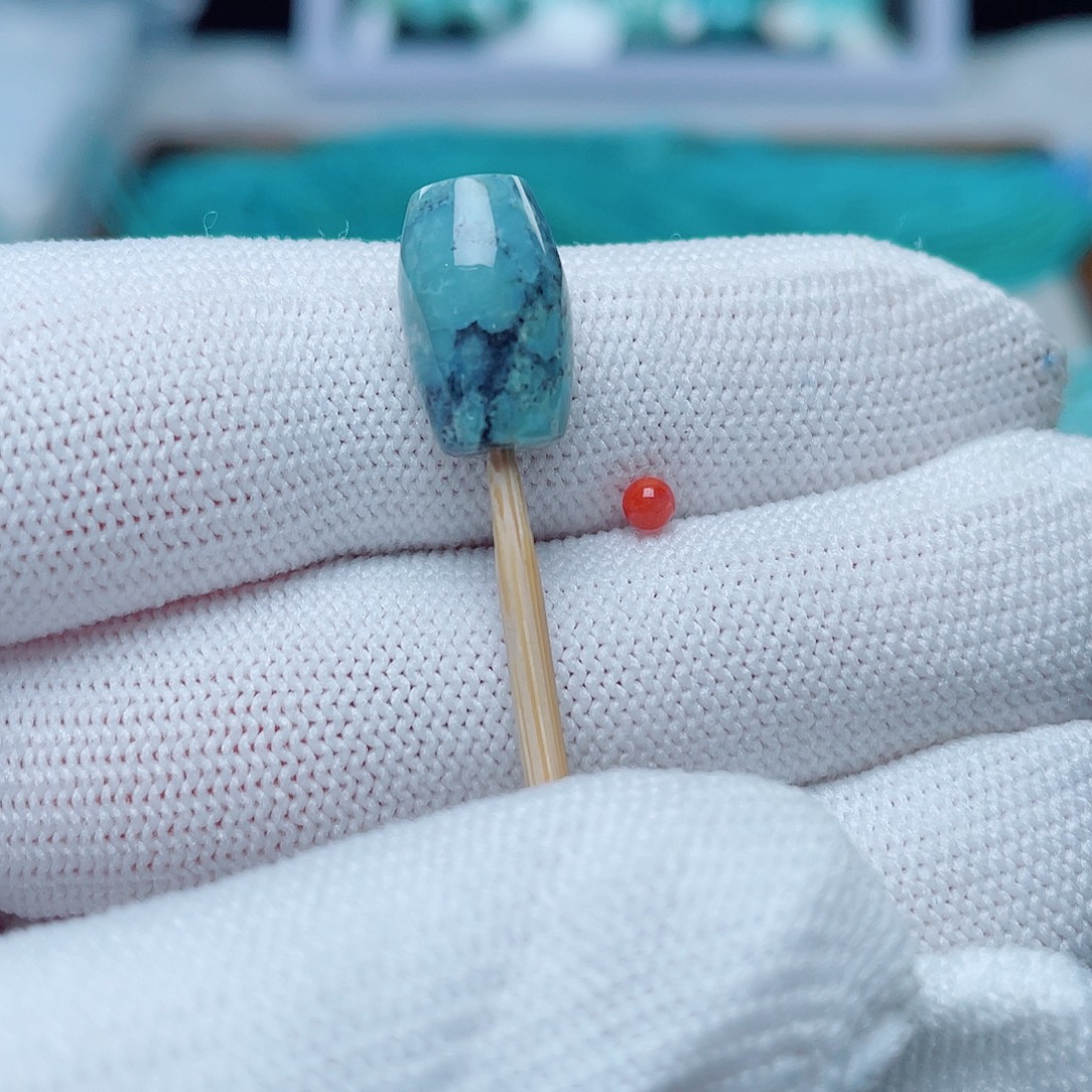 南红玛瑙未镶嵌珠宝奇石