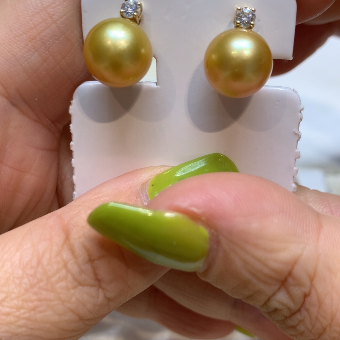 未镶嵌海水珍珠耳饰