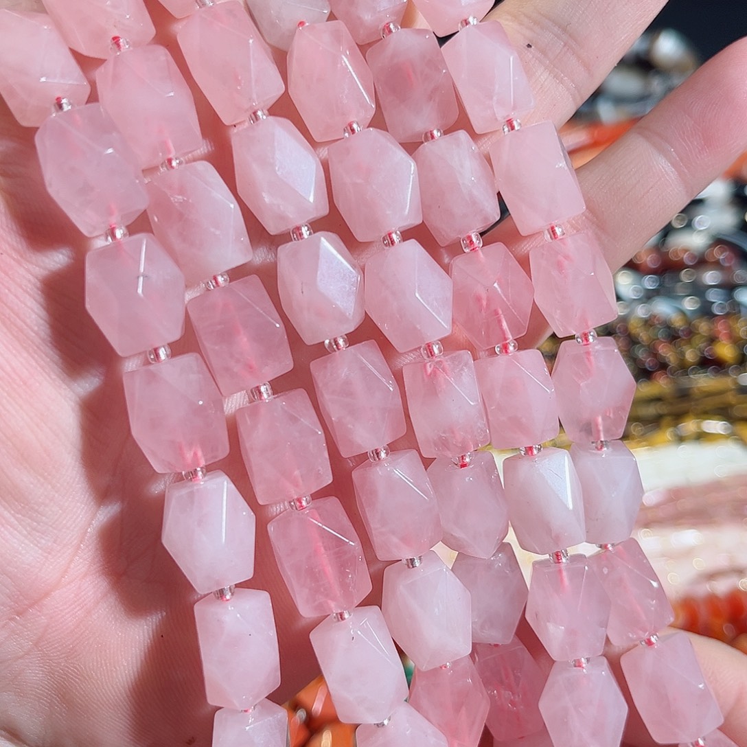 玛瑙/玉髓未镶嵌珠宝半成品粉水晶八棱一条10x14mm