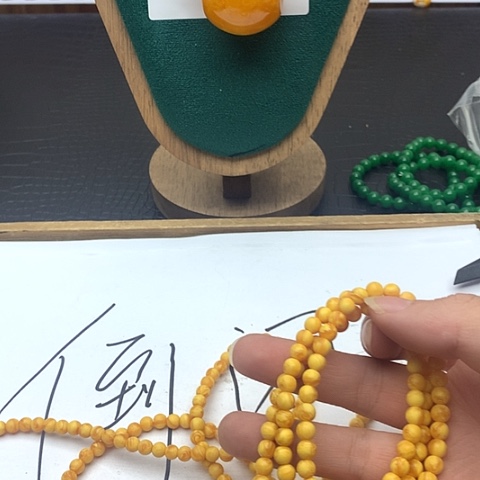 琥珀颈饰未镶嵌Y80