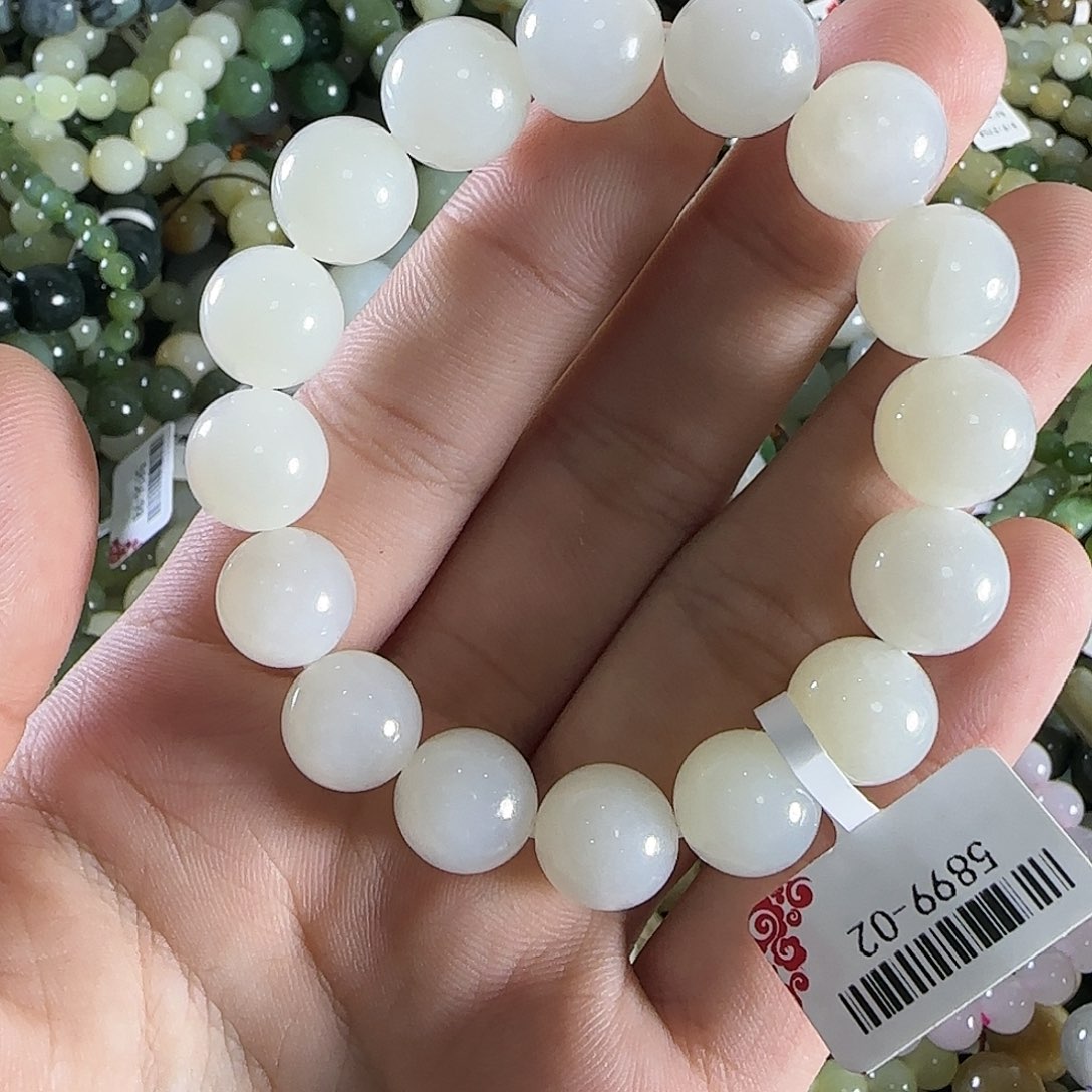 和田玉手链未镶嵌111