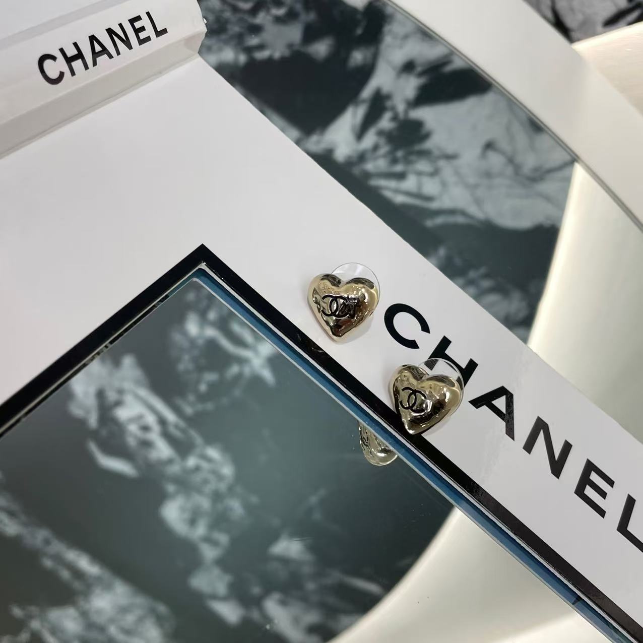 99新 Chanel/香奈儿 22c香槟金色爱心耳钉