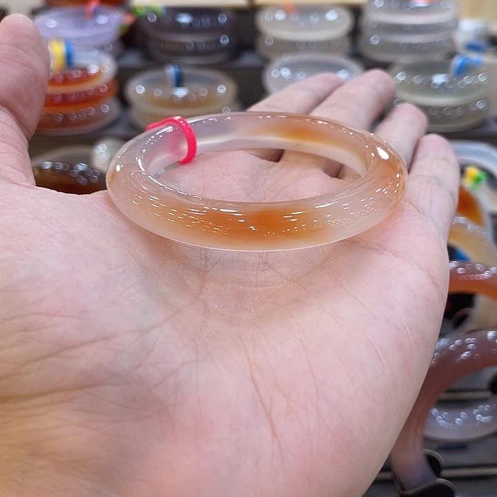玛瑙/玉髓手镯未镶嵌