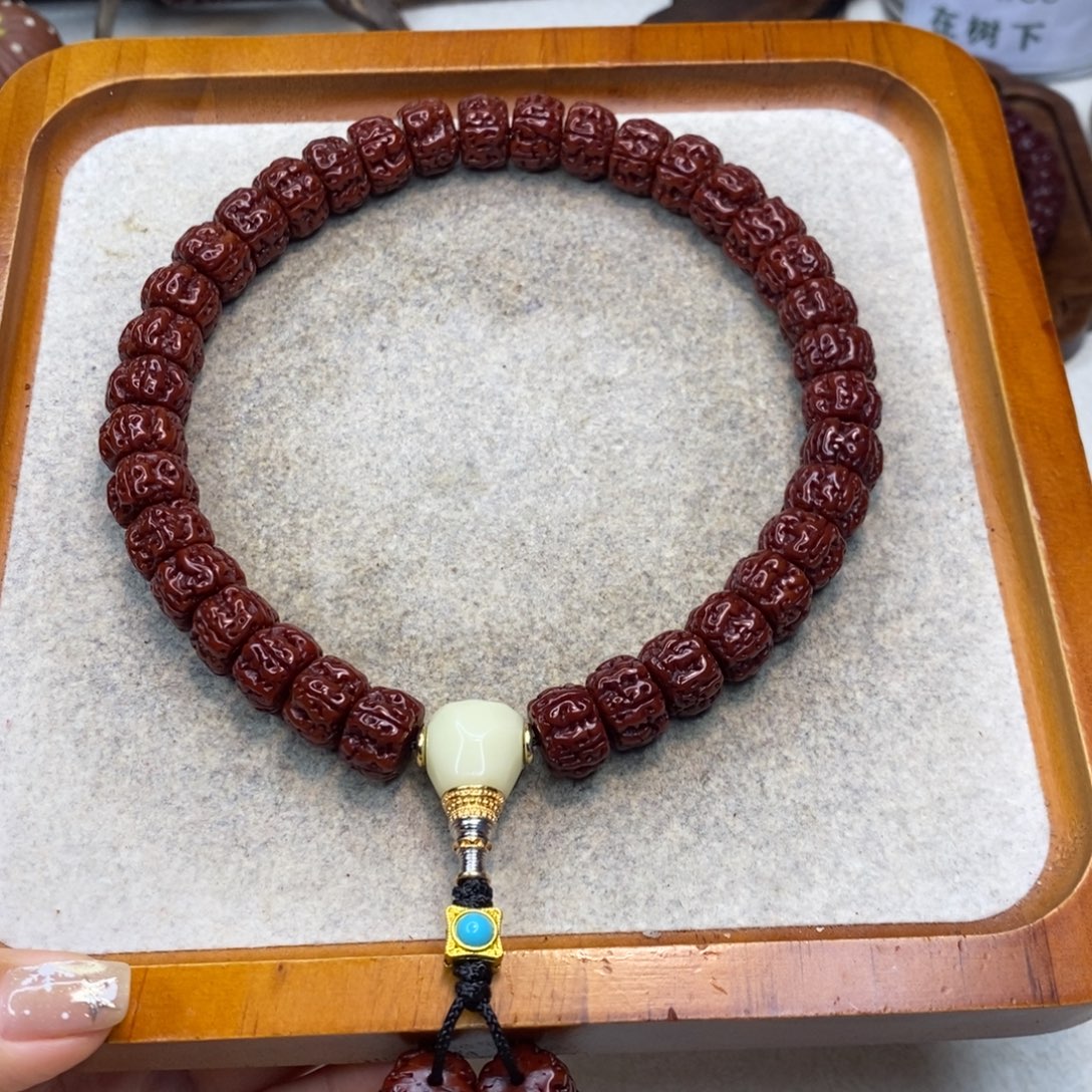 金刚菩提吊坠盘龙手持12