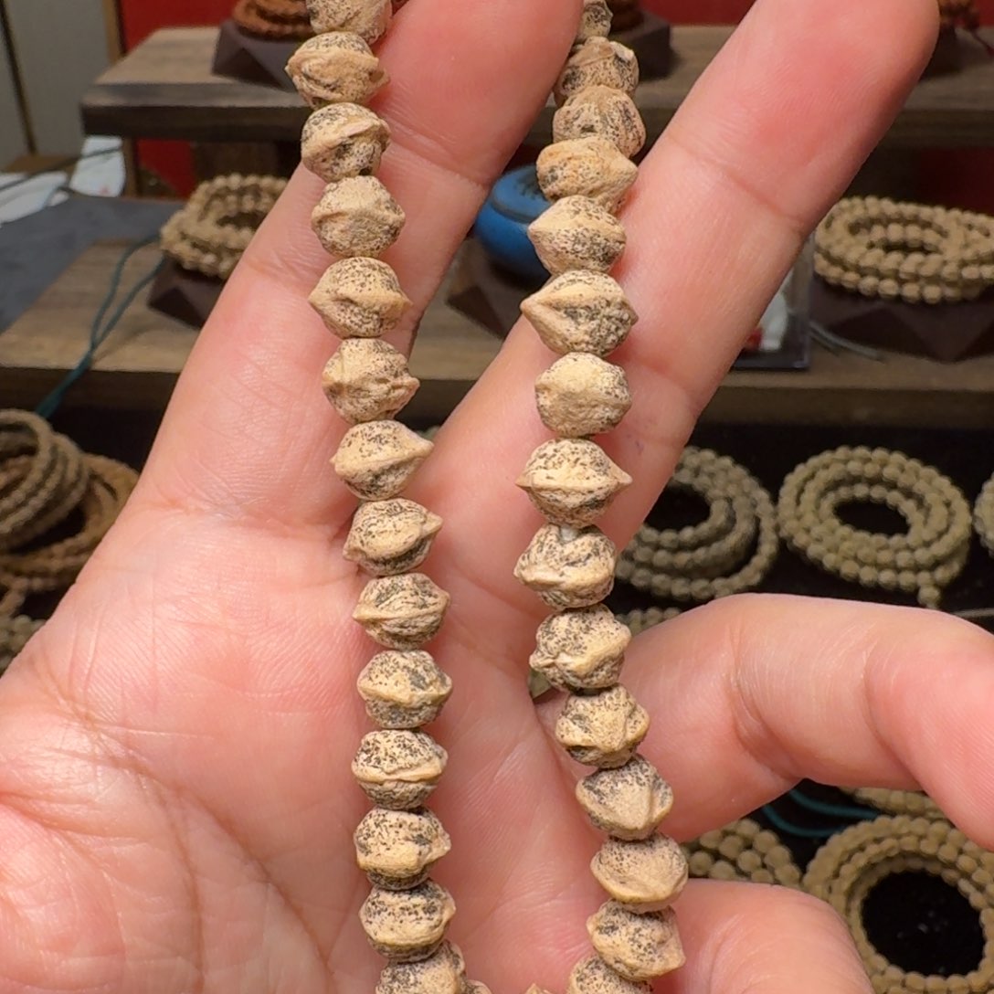 柏香籽/百香籽吊坠回*