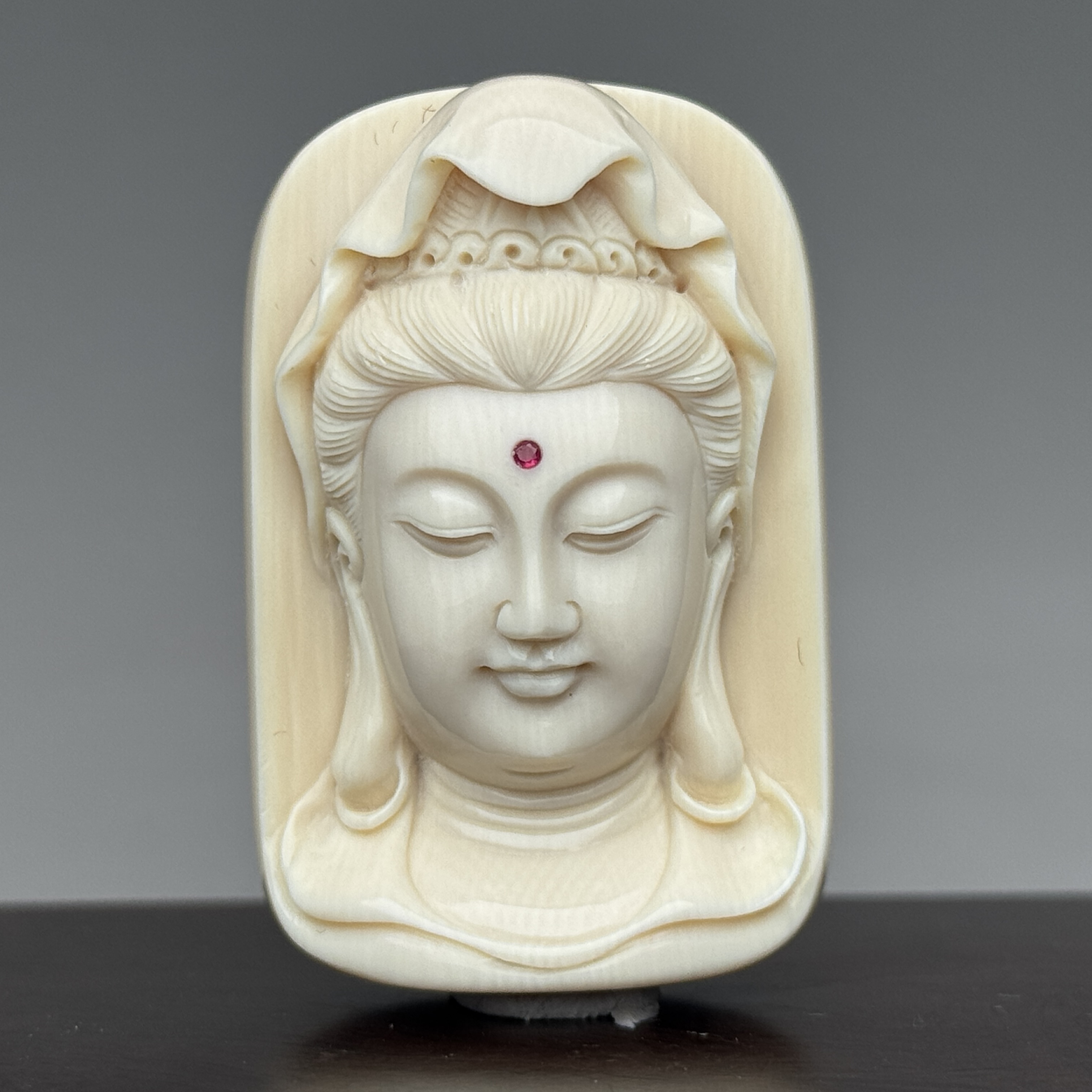 DEZHI/德志【观音圣像】红皮原创手工雕刻50*33*19mm猛犸吊坠GY00