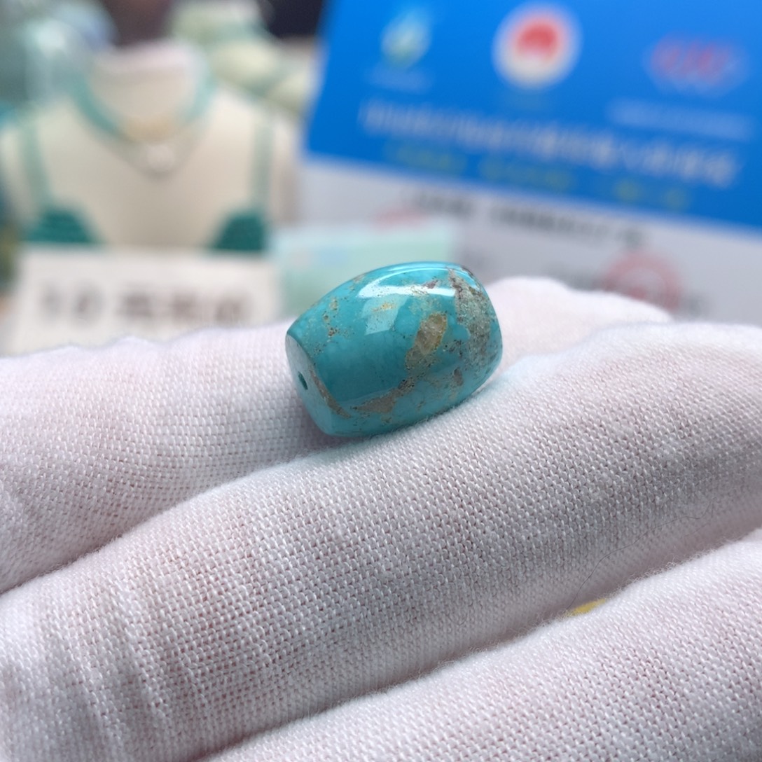 绿松石未镶嵌饰品