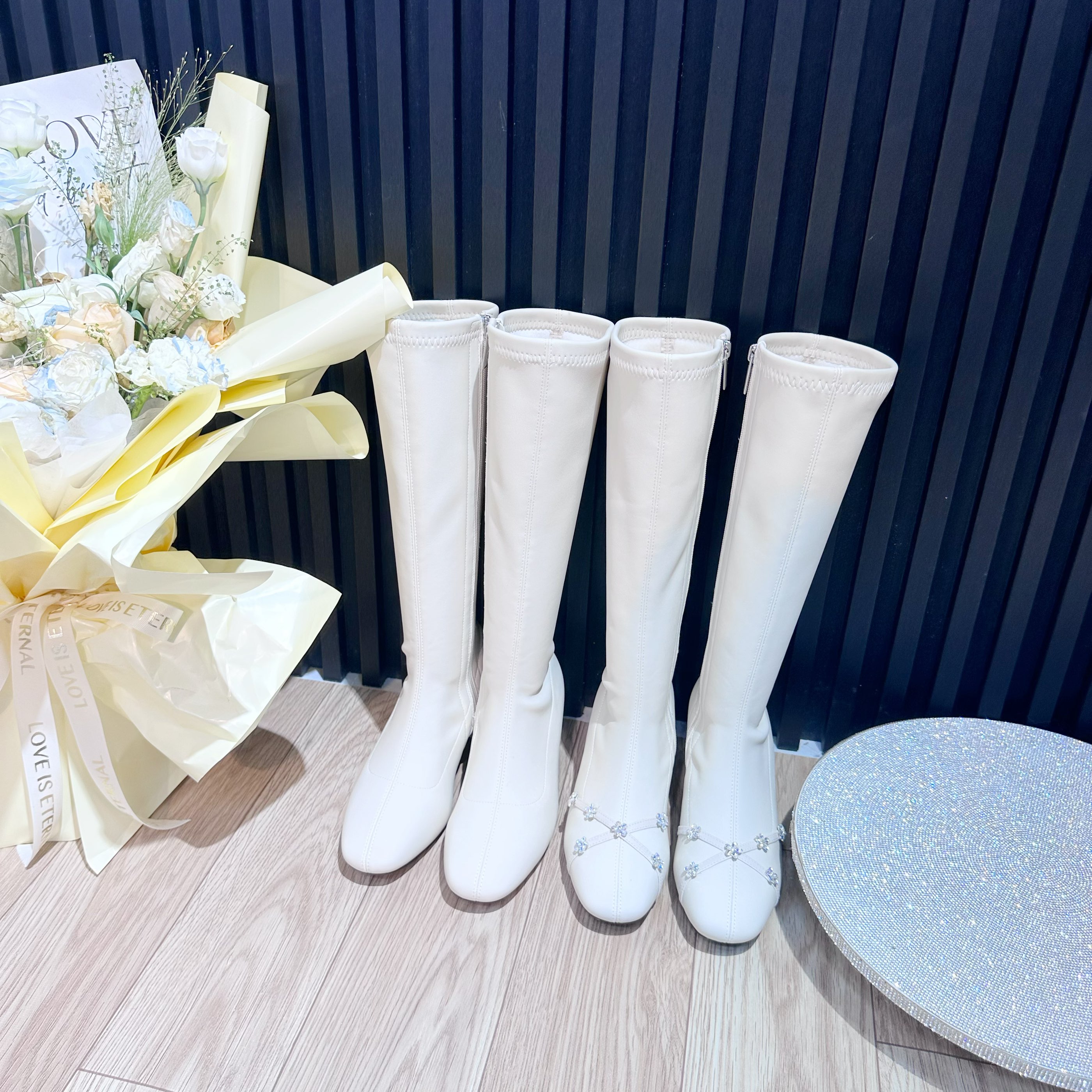 BaiLing/百翎皮质长靴粗跟长筒靴时尚百搭高筒靴水钻秋冬女靴子