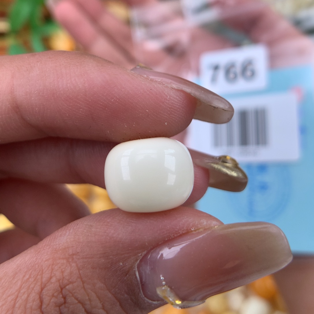 琥珀珠宝奇石未镶嵌13.2 皮纹