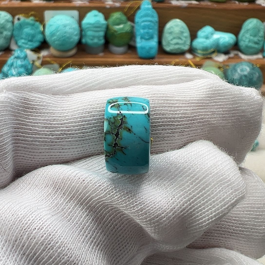 绿松石配饰未镶嵌