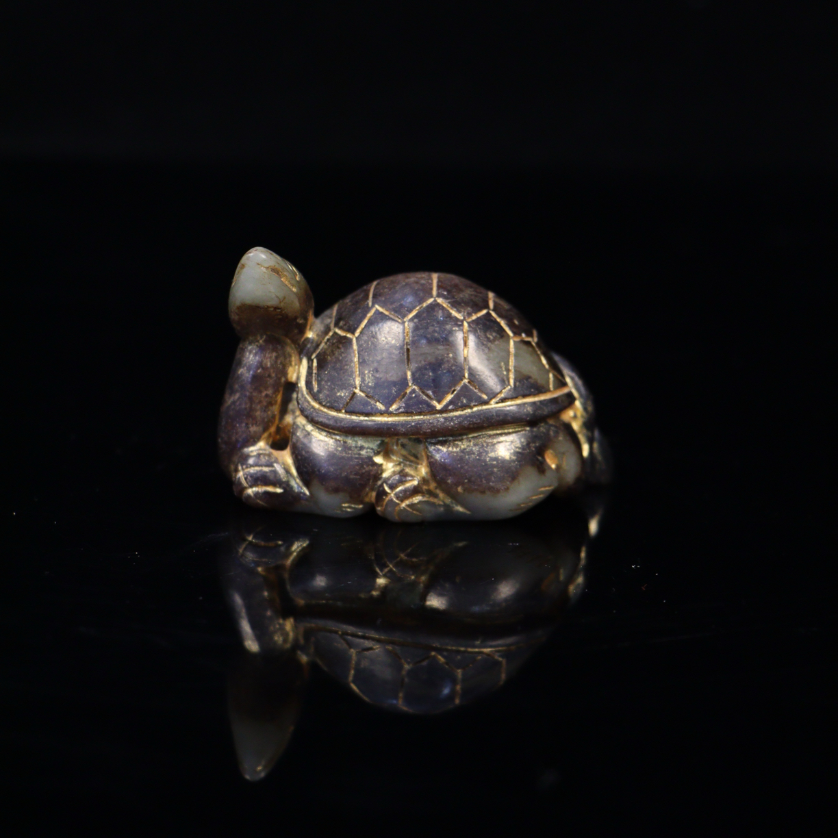 旧藏和田玉鎏金玉龟形手把件100207