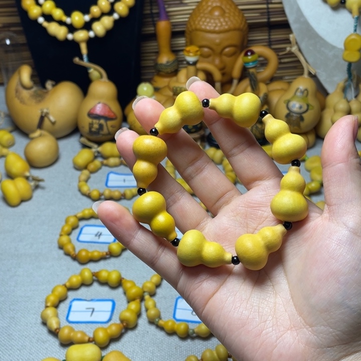 毋***高大叶紫檀（黑酸枝木类）
