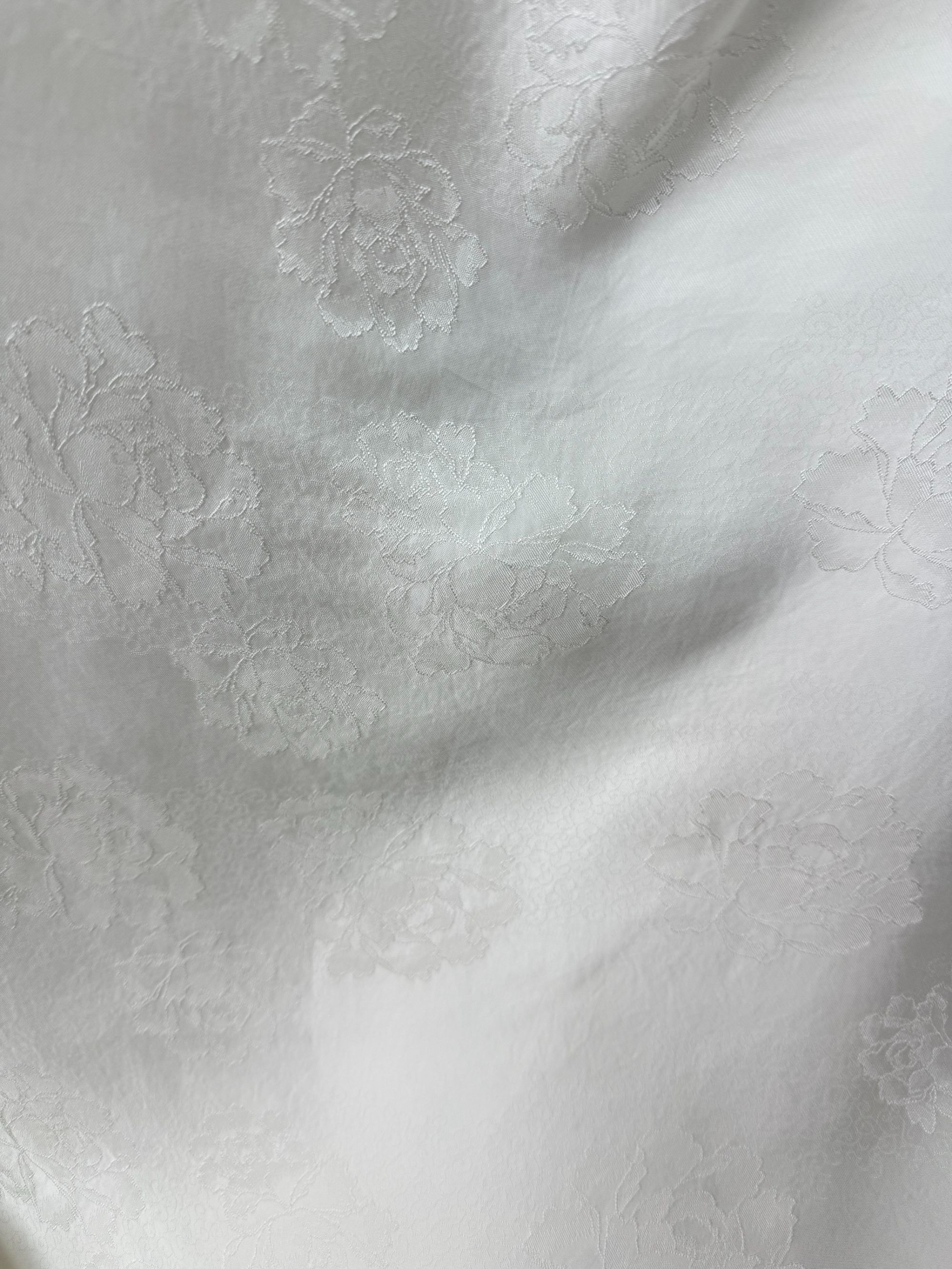 [江南丝绸]白色-牡丹海浪花-真丝高端定制面料满分真丝