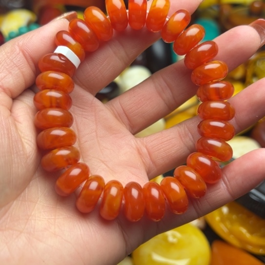 琥珀手串未镶嵌蜜蜡