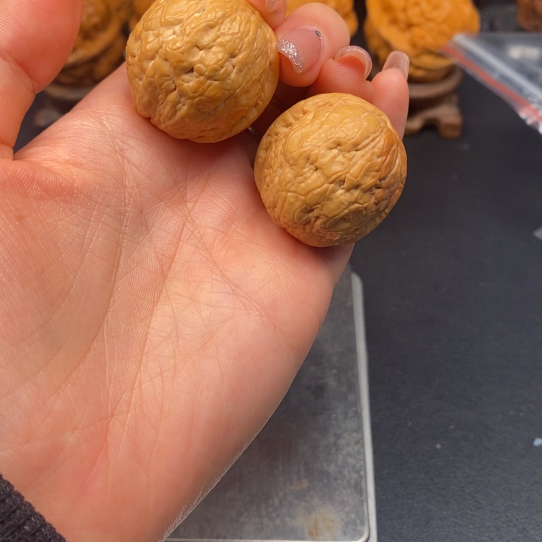 文玩核桃吊坠小钢炮