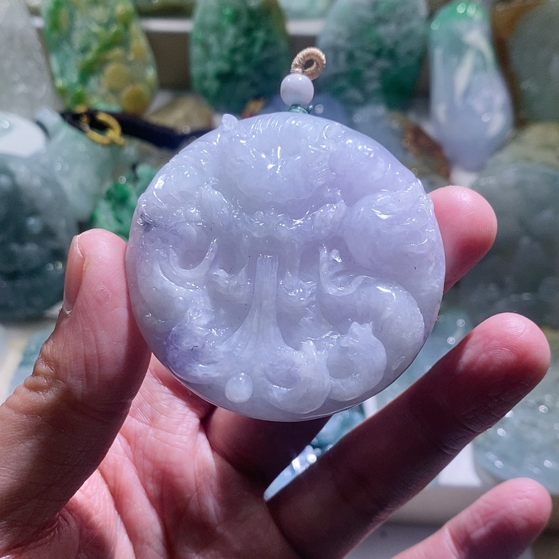 【闪购商品】翡翠颈饰未镶嵌龙牌