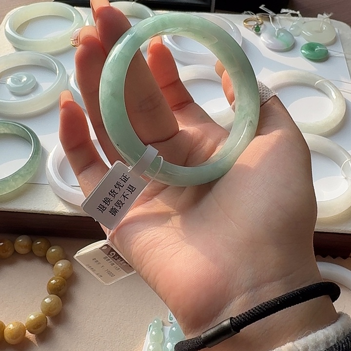 翡翠未镶嵌手镯（序号4）点菜看细节