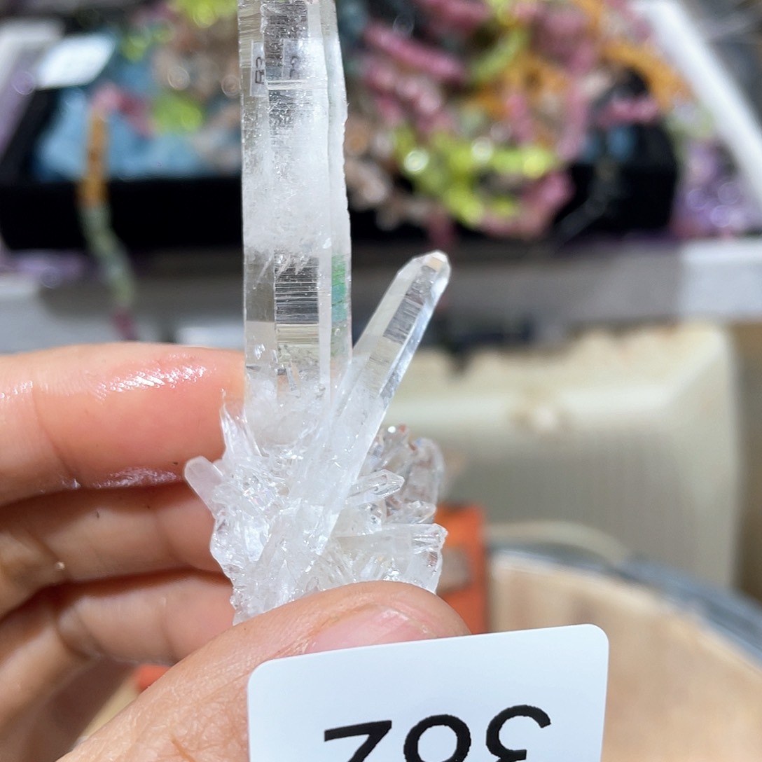 水晶摆件……未镶嵌