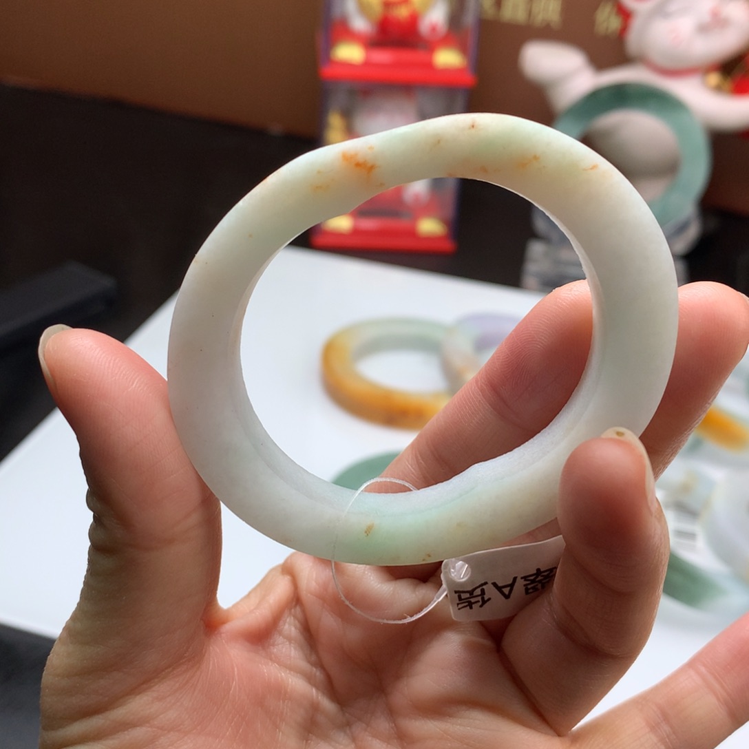 定制翡翠手镯未镶嵌