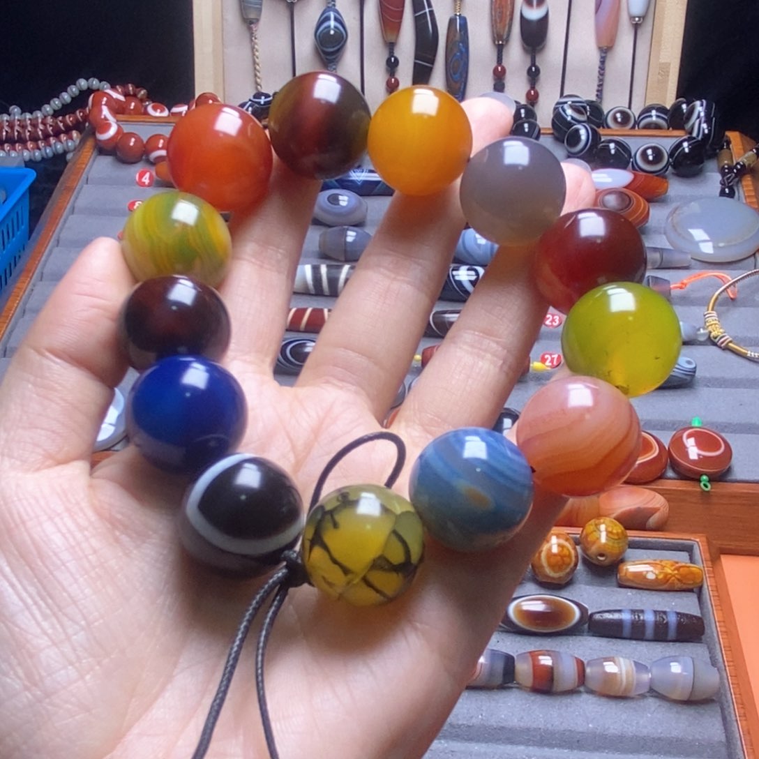 玛瑙/玉髓颈饰未镶嵌王*大