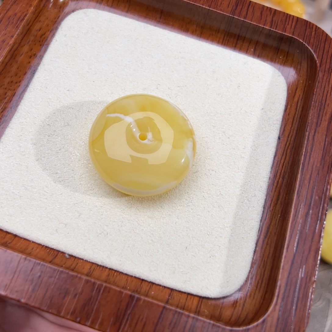 琥珀珠宝奇石未镶嵌琥珀珠宝奇石未镶嵌140