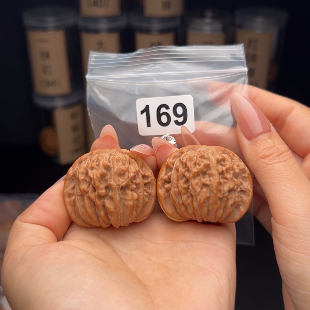 蛋***饭吊坠文玩核桃四座楼