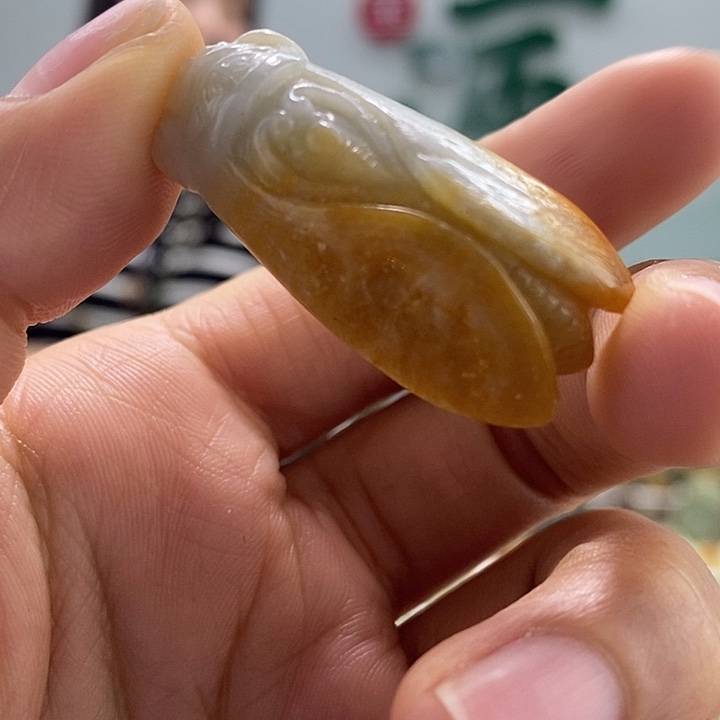 透闪石质玉挂件未镶嵌微瑕