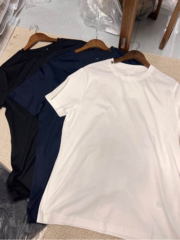 新款圆领短袖休闲舒适丝光工艺夏季纯色百搭时尚T恤