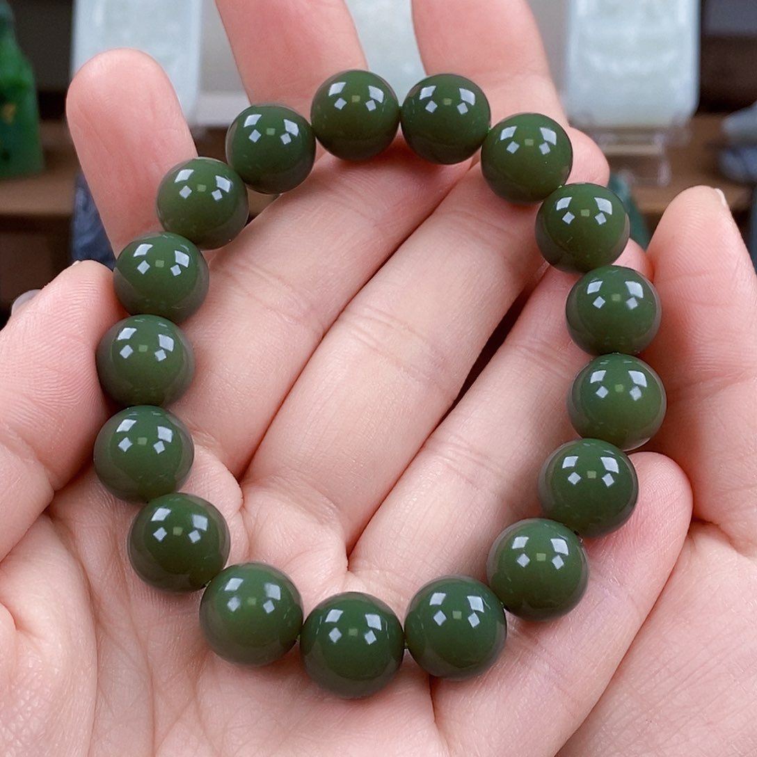 和田玉颈饰未镶嵌杜*三