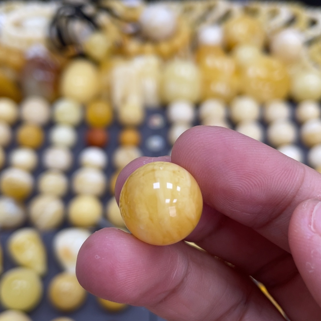 琥珀未镶嵌裸石14.5mm瑕疵福利款