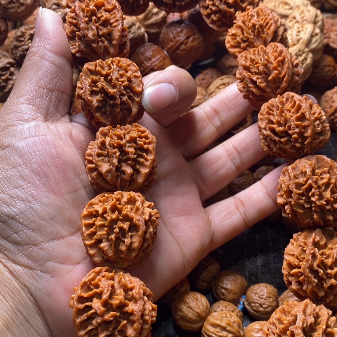 饭***所吊坠文玩核桃金刚纹