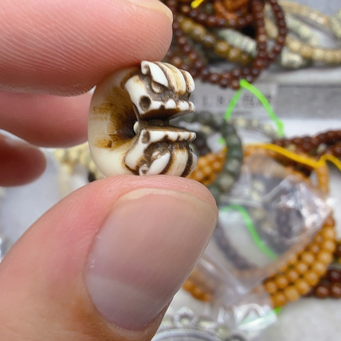 星月菩提手串38扣子配饰一颗