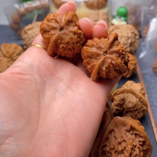 吊坠文玩核桃全品39血麒麟精品