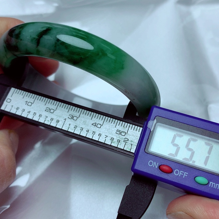 翡翠吊坠(不含链)未镶嵌手镯