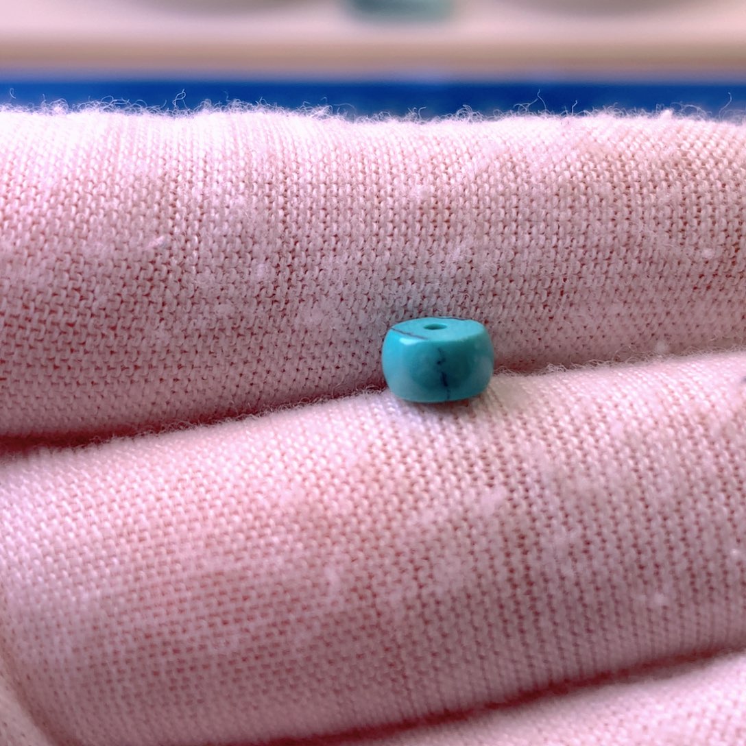 绿松石未镶嵌挂件