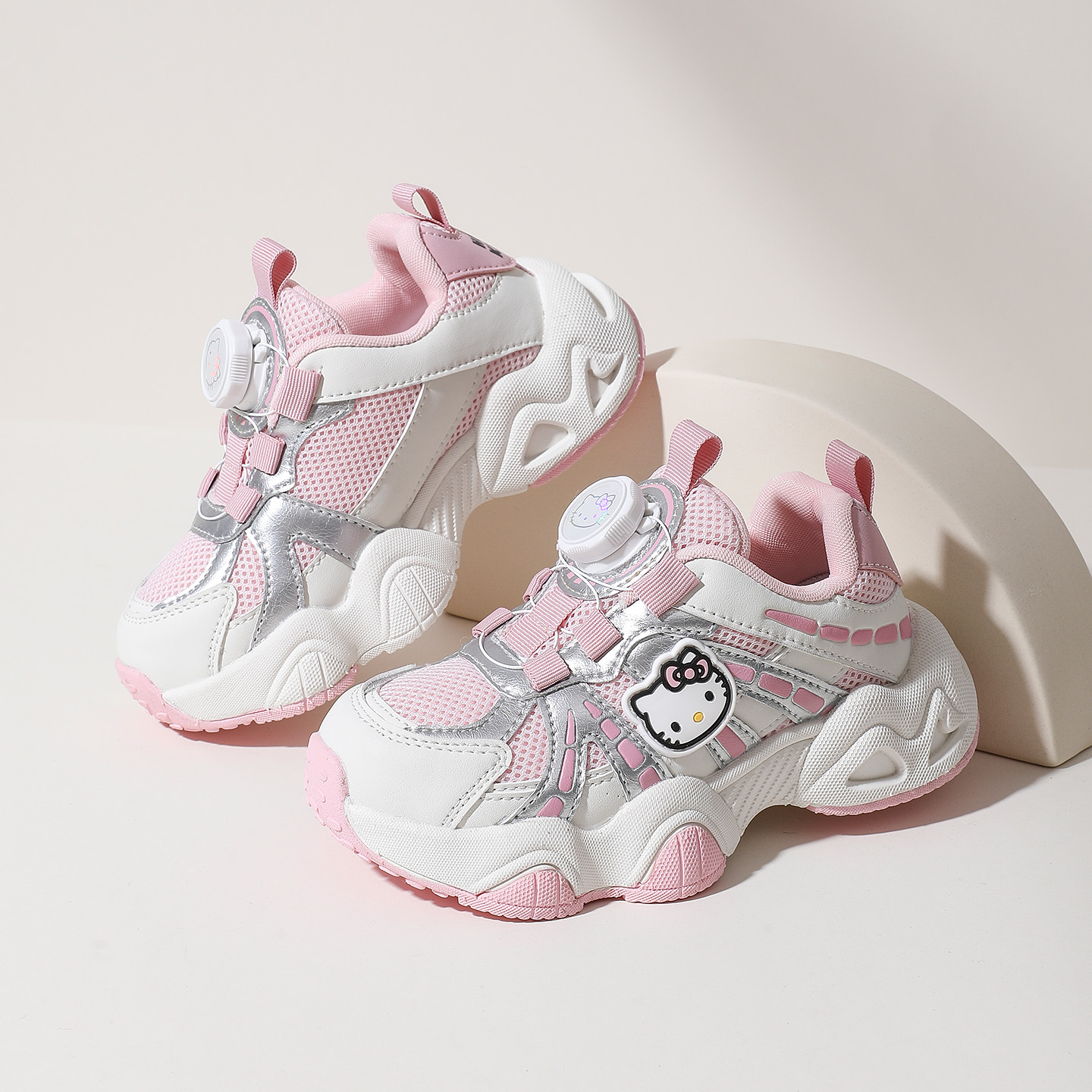 HELLO KITTY/凯蒂猫正版联名2025秋季潮款女童老爹鞋儿童运动鞋