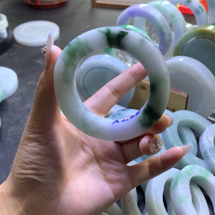 定制翡翠翡翠未镶嵌西****务翡翠