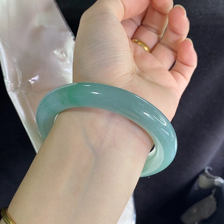 翡翠未镶嵌手镯56圈 2710种水晴蓝调