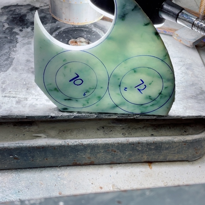 余***温定制翡翠手镯未镶嵌