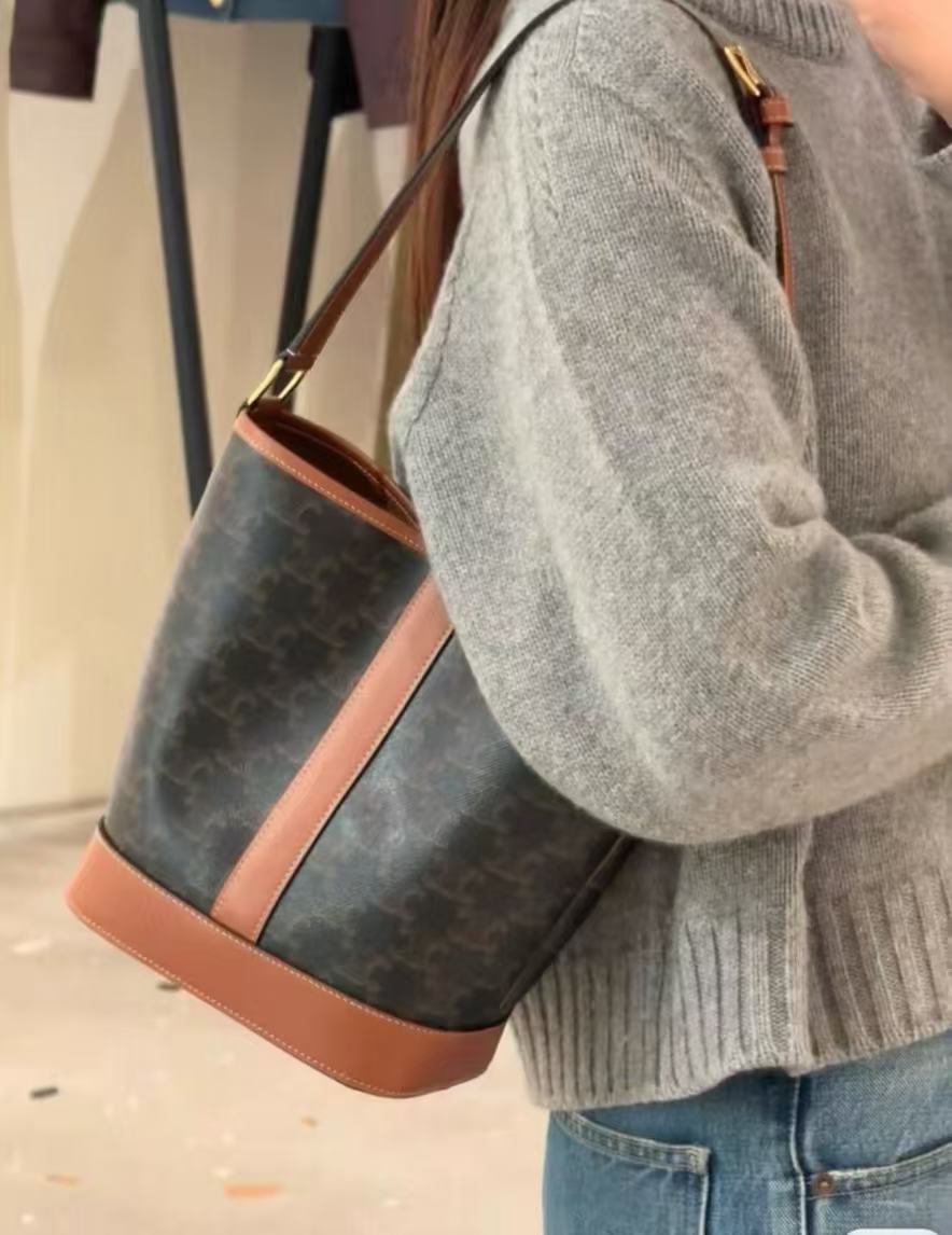 2820凯旋门老花水桶包单肩斜挎托特包真皮复古大容量高级感