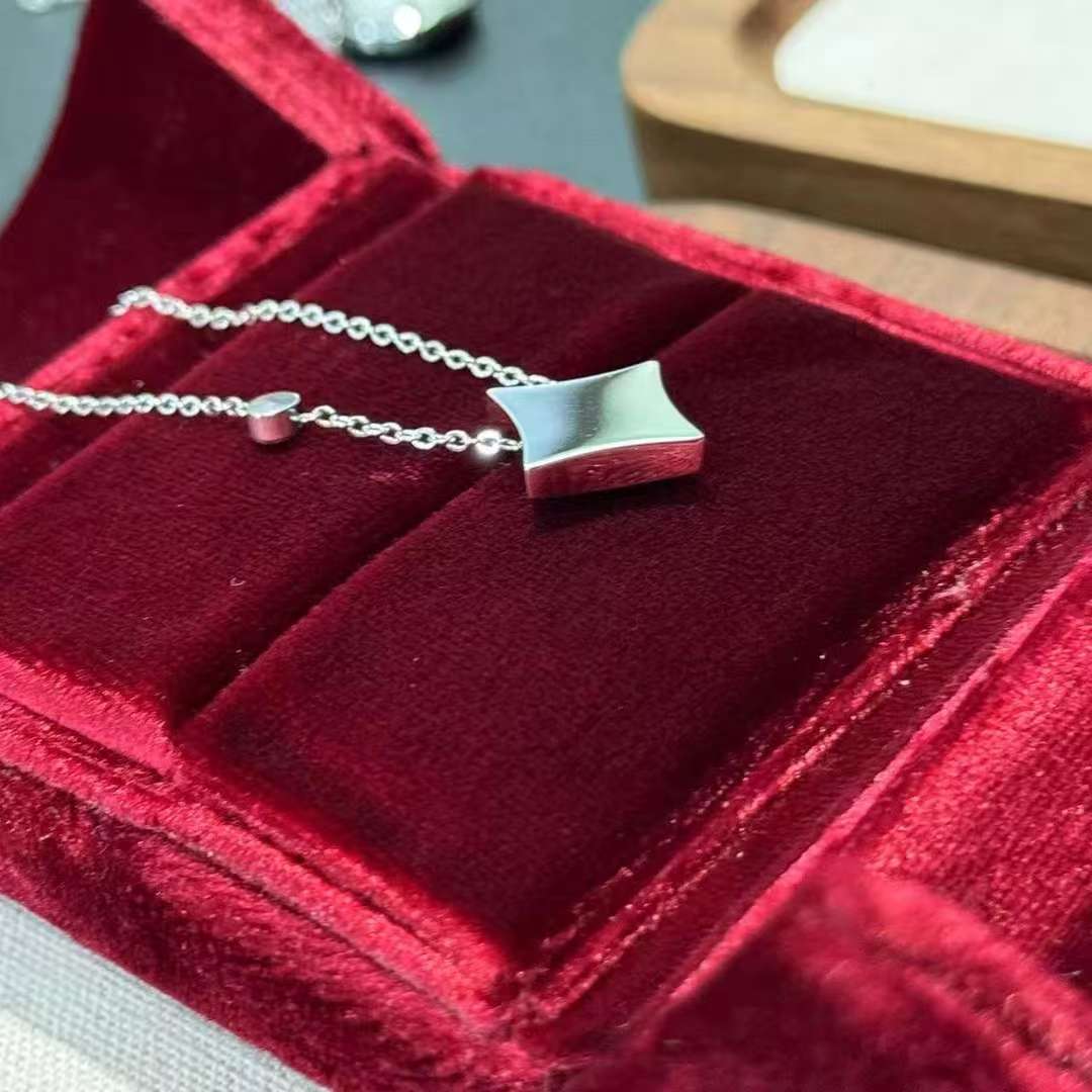 钛钢项链  BIBI【菱形四叶】项链G003