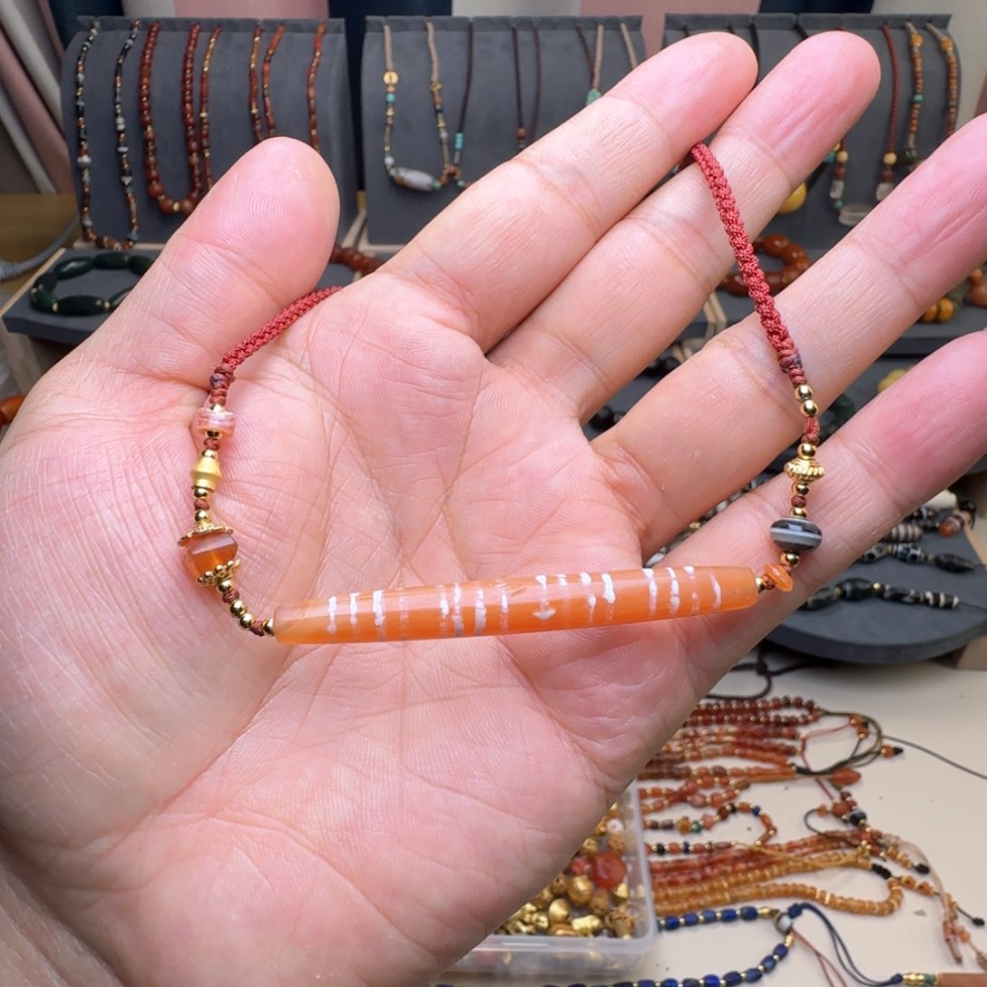 玛瑙/玉髓颈饰未镶嵌