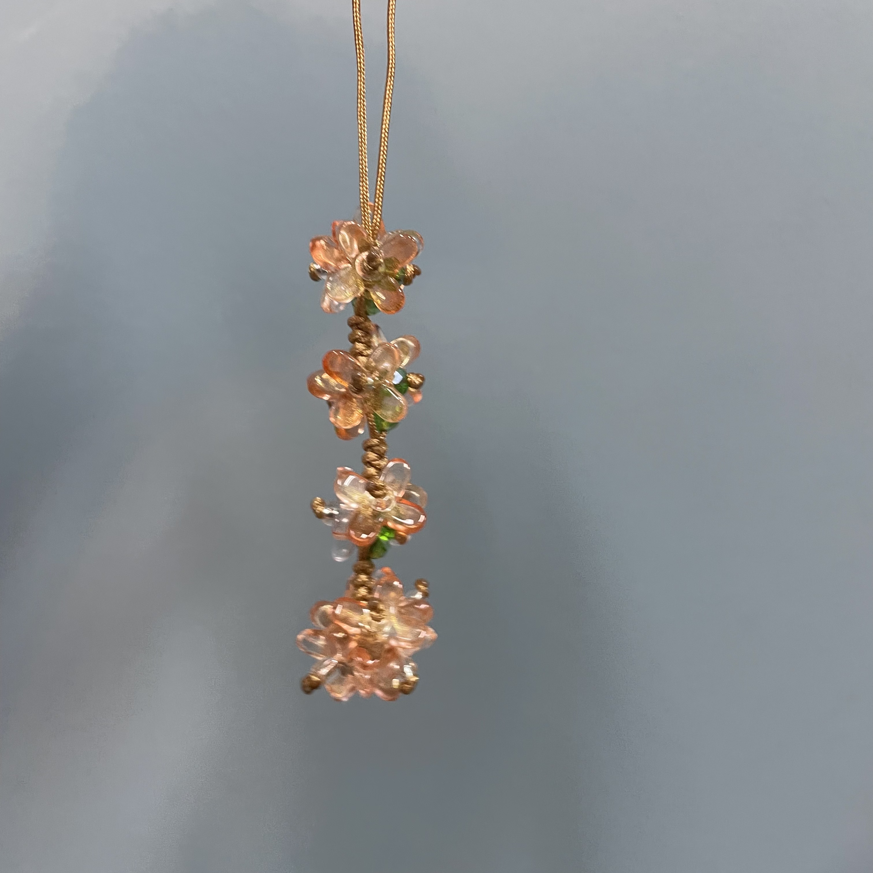 绳款金色桂花手机坠D892