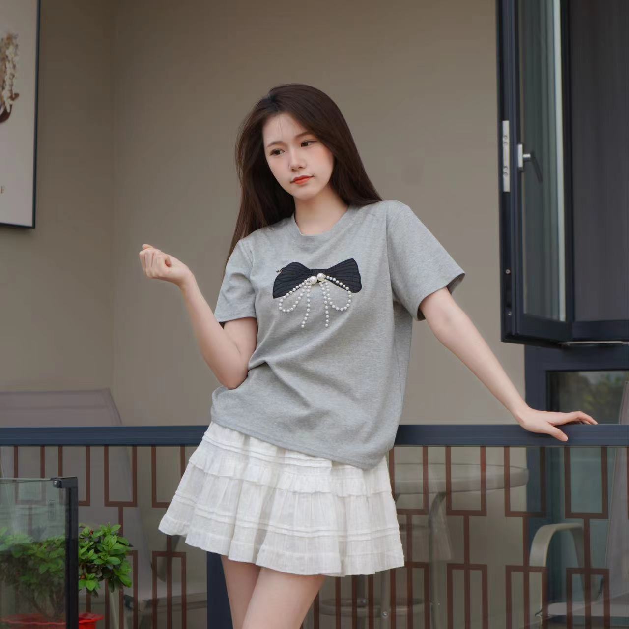 【臭臭严选】2025夏季新款娃娃领灰色短袖针织开衫女短上衣显瘦X